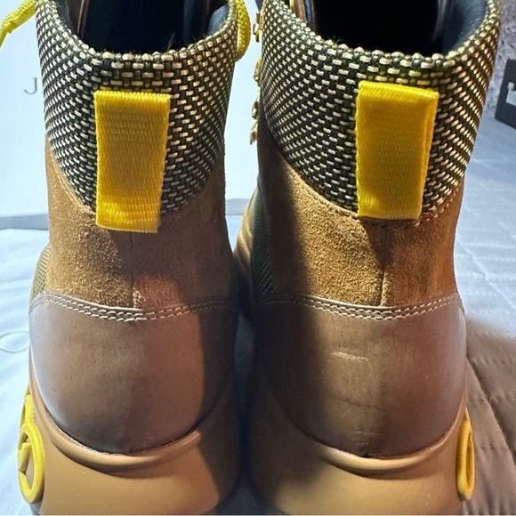 JIMMY CHOO Inca Hiking Boots in Tan.! - Picture 4 of 10